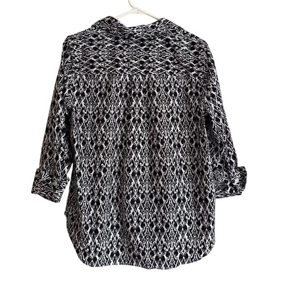 Chico's Womens No-Iron Chic Stretch Button Up Shirt Blouse Classic Corpcore - Picture 2 of 7